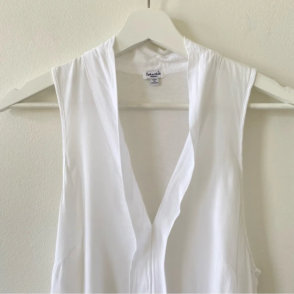 Splendid Women’s V-neck Sleeveless White Top - Picture 2 of 6